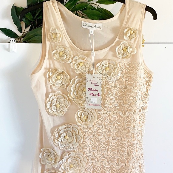 Pretty Angel Crochet Silk Flower Stretch Tunic! - Picture 2 of 4